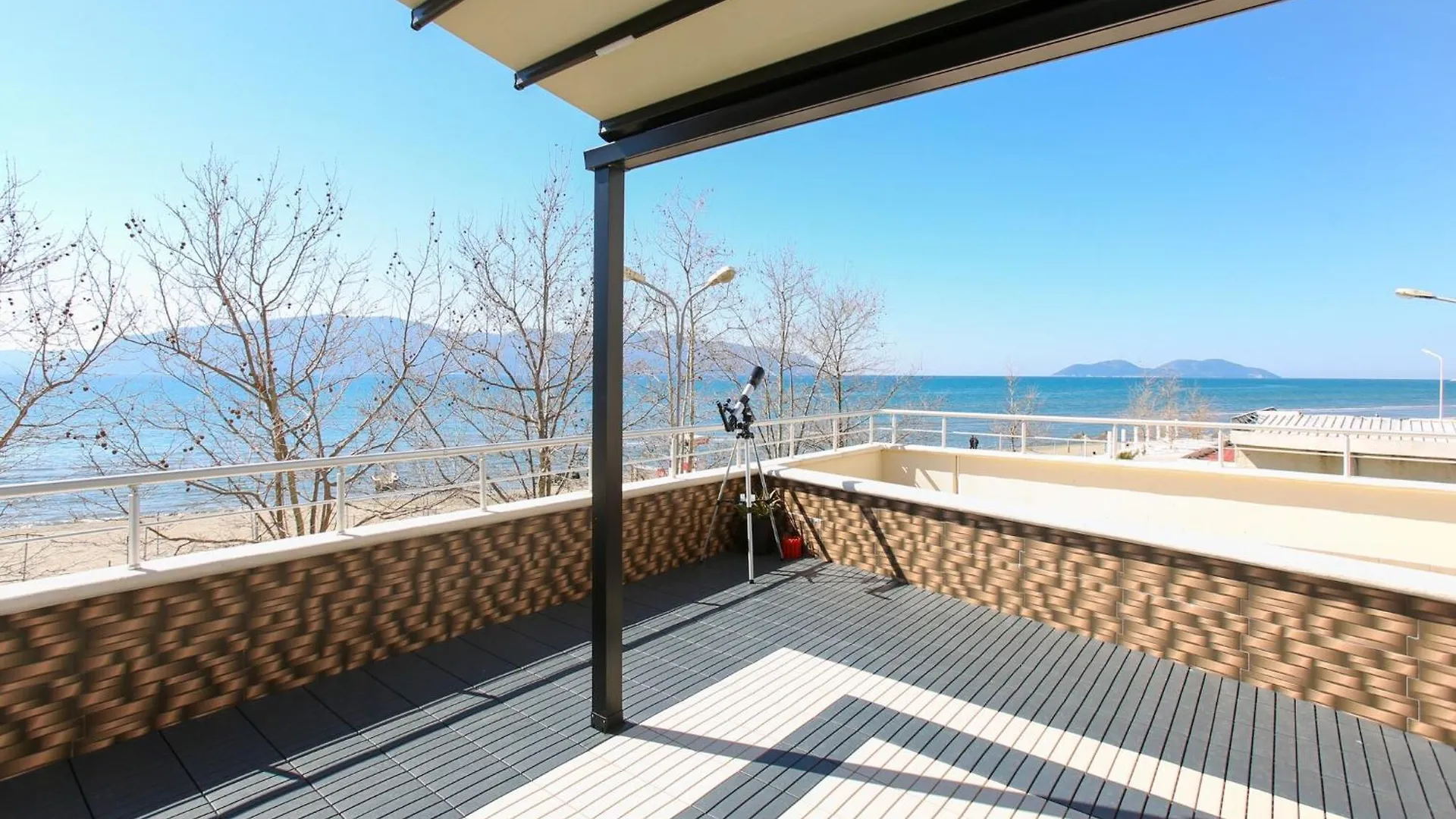Tranquil Apartment For Six Guests فلورا 0*,  ألبانيا